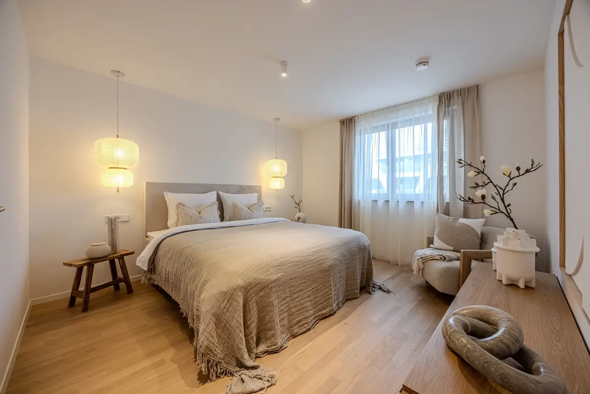 Schlafzimmer mit Parkett